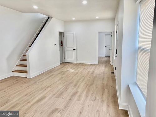 1817 S 5th St, PHILADELPHIA, PA, 19148-1831 | Card Image