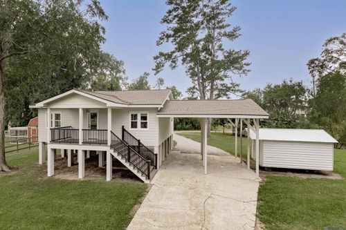 11233 Stringer Bridge Rd, St Amant, LA, 70774 | Card Image