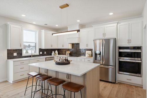 4801 Baker Reserve Lane, Maple Plain, MN, 55359 | Card Image