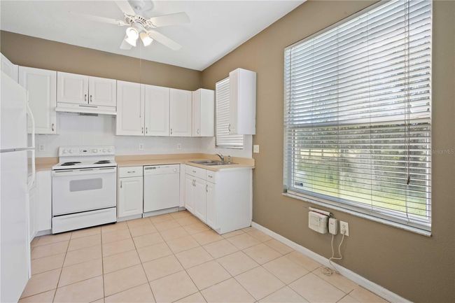 34846 Teeview Ln, Townhouse with 2 bedrooms, 3 bathrooms and null parking in ZEPHYRHILLS FL | Image 10