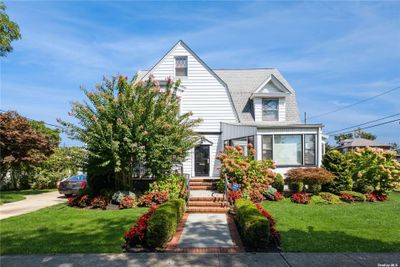 486 Oxford Road, House other with 6 bedrooms, 3 bathrooms and null parking in Cedarhurst NY | Image 3