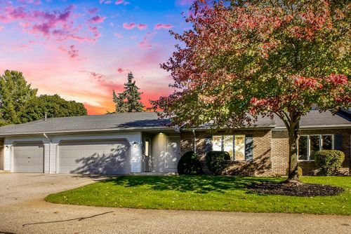 2850 Valley Spring Dr Se, Caledonia, MI, 49316-9020 | Card Image