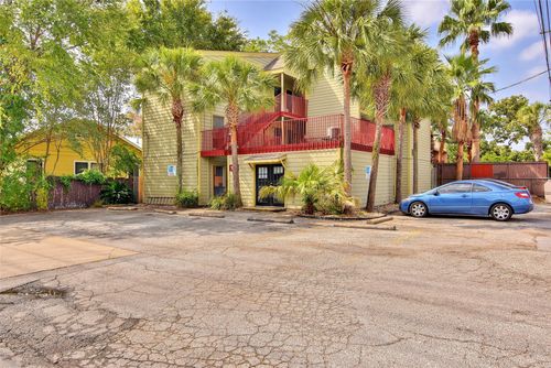 303-105 E 38th St, Austin, TX, 78705-1555 | Card Image