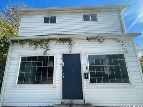 8 N 8th St, Newark, OH, 43055-4951 | Card Image