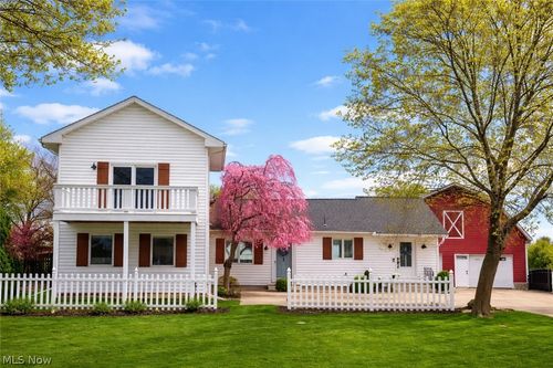 4247 E Lake Rd, Sheffield Lake, OH, 44054-1102 | Card Image