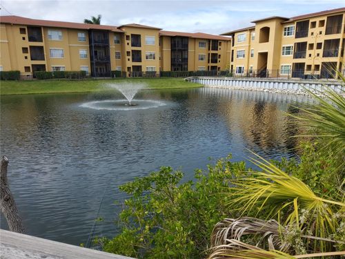 apt-224-4333 Bayside Village Dr, TAMPA, FL, 33615-5563 | Card Image