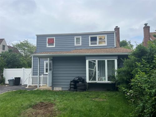 50 E 23rd St, Huntingtn Sta, NY, 11746-3215 | Card Image