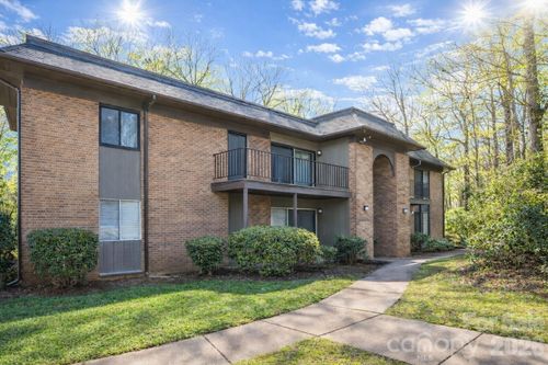 133 Orchard Trace Ln, Charlotte, NC, 28213-5537 | Card Image