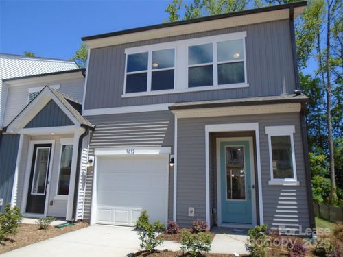 9032 Widden Way, Charlotte, NC, 28269-4929 | Card Image