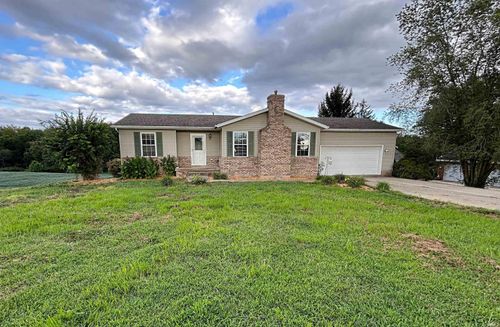 690 E Southridge Rd, Loogootee, IN, 47553-4957 | Card Image