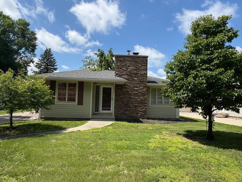 207 Meadow Ln, Benson, MN, 56215-1002 | Card Image