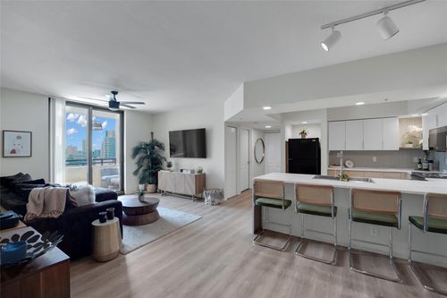 apt-819-100 N Federal Hwy, Fort Lauderdale, FL, 33301-3531 | Card Image