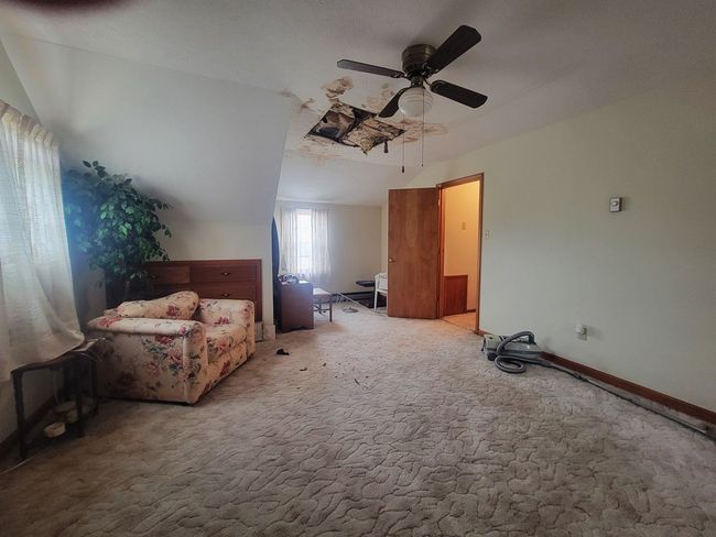 2227 Ballard Red Sulphur Pkwy, Home with 3 bedrooms, 2 bathrooms and 12 parking in Peterstown WV | Image 12