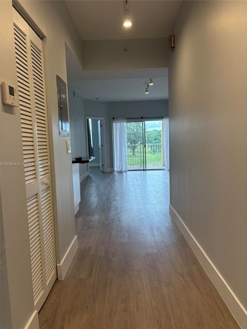 513-2100 Greenview Shores Blvd, Wellington, FL, 33414-2737 | Card Image