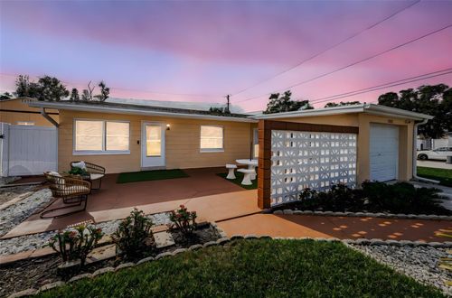 5880 81st Ave N, Pinellas Park, FL, 33781-2227 | Card Image