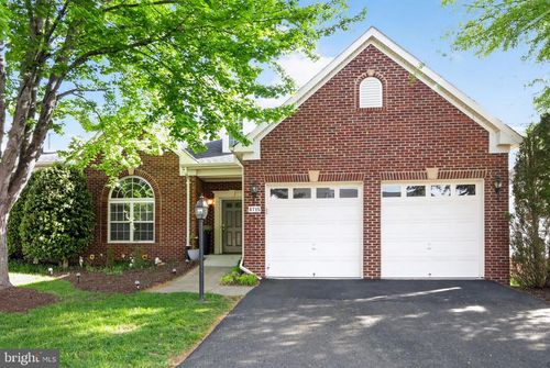 6715 Holly Farm Ln, WARRENTON, VA, 20187-7271 | Card Image