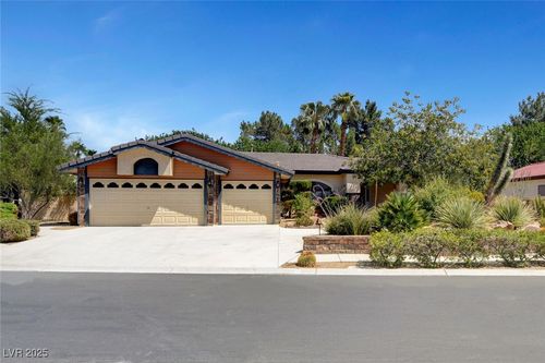 4726 Monument Valley Rd, Las Vegas, NV, 89129-5925 | Card Image