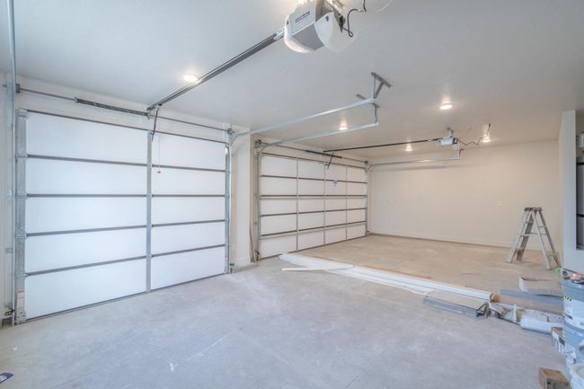 Garage | Image 44