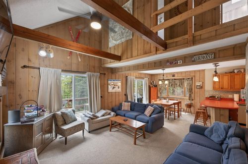 18 Quail Ct, Wilmington, VT, 05363-8851 | Card Image