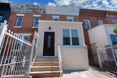 707 Vermont Street, Home with 4 bedrooms, 3 bathrooms and null parking in East New York NY | Image 1