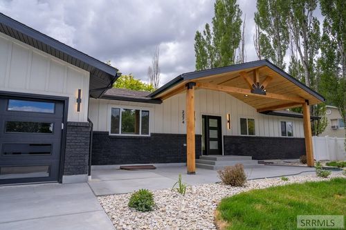 2274 Virlow St, Idaho Falls, ID, 83401-3324 | Card Image