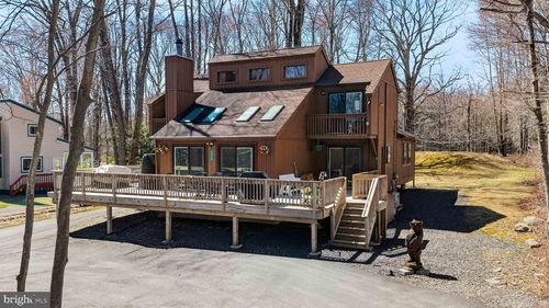 2038 Beaver Run Rd, Pocono Lake, PA, 18347-8203 | Card Image