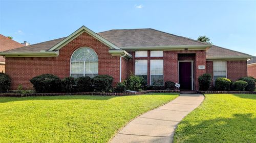 2101 Austin Dr, Mesquite, TX, 75181-1733 | Card Image