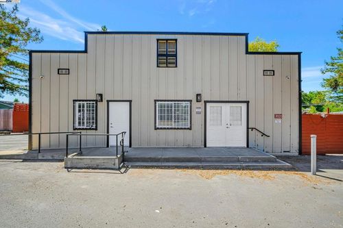 3920 Hwy 116 S, Sebastopol, CA, 95472-6025 | Card Image