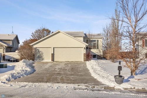 3435 39th Avenue S, Fargo, ND, 58104 | Card Image