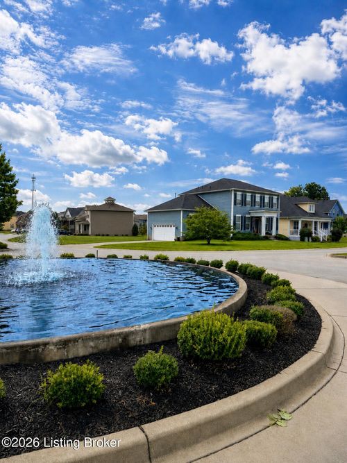 141 River Crst S, Mt Washington, KY, 40047-5766 | Card Image