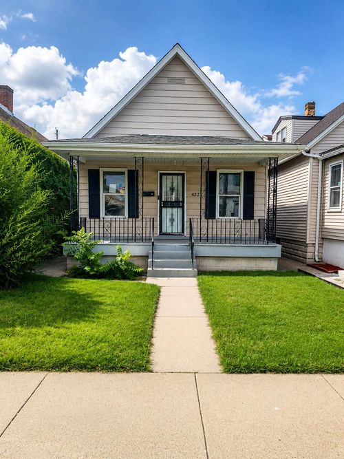 432 Vernon Avenue, East Chicago, IN, 46312 | Card Image