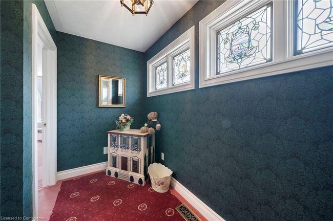 402 Progreston Rd, House other with 2 bedrooms, 4 bathrooms and 14 parking in Carlisle ON | Image 24