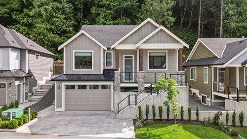74-1880 Columbia Valley Rd, Lindell Beach, BC, V2R6G8 | Card Image