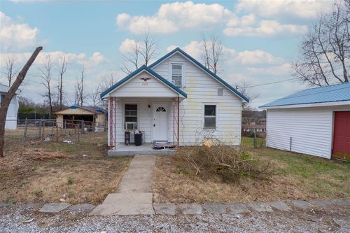 229 Eastview Dr, Glasgow, KY, 42141-3123 | Card Image