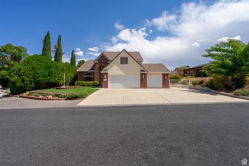 2285 S Vermillion Ave, St. George, UT, 84790-8302 | Card Image