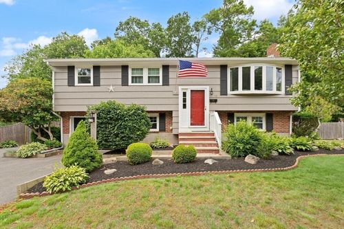 15 W Meadow Dr, Brockton, MA, 02301-5744 | Card Image