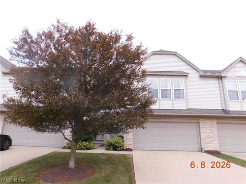 29026 Pembrooke Blvd, Olmsted Twp, OH, 44138-8104 | Card Image