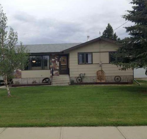 211 Yorick Ave, Standard, AB, T0J3G0 | Card Image