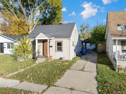 7583 Hudson Ave, Warren, MI, 48091-3052 | Card Image