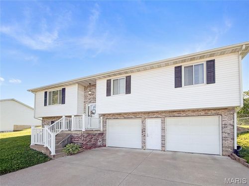 67 Meadows Rd, Hannibal, MO, 63401-2569 | Card Image