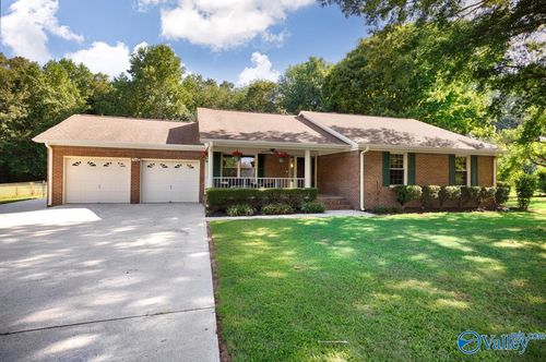 112 Meadow Run, Huntsville, AL, 35811-8914 | Card Image