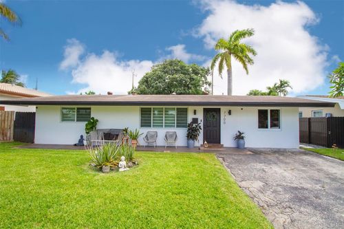 7700 Nw 15th St, Pembroke Pines, FL, 33024 | Card Image