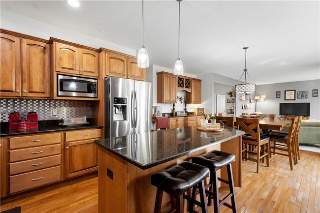 2021 Sterling Dr, House other with 4 bedrooms, 4 bathrooms and 3 parking in Mc Donald PA | Image 15