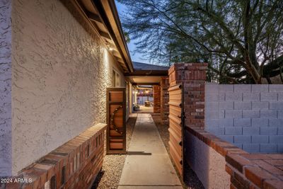 5349 E Kelton Lane, House other with 4 bedrooms, 2 bathrooms and null parking in Scottsdale AZ | Image 3