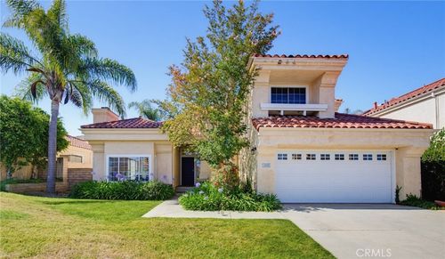 13620 Chesterfield Dr, Moorpark, CA, 93021-2243 | Card Image
