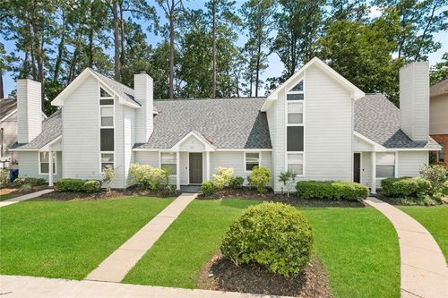 635 Village Ln S, Mandeville, LA, 70471-2992 | Card Image