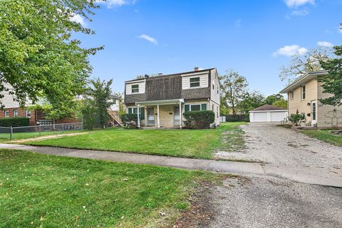 393 & 395 S. Oriole Trail, Crystal Lake, IL, 60014 | Card Image