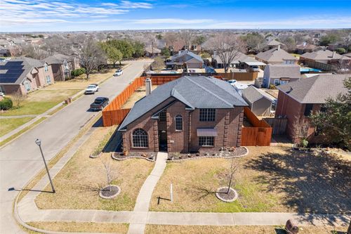 7022 Cottonwood Cir, Sachse, TX, 75048-2115 | Card Image