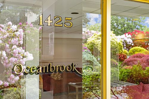 404-1425 Esquimalt Ave, West Vancouver, BC, V7T1L1 | Card Image