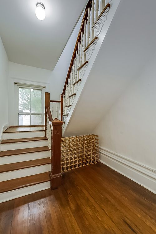 377 S Upper Street, Lexington, KY, 40508 | Card Image